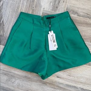 NWT Ving high waisted shorts women’s Medium